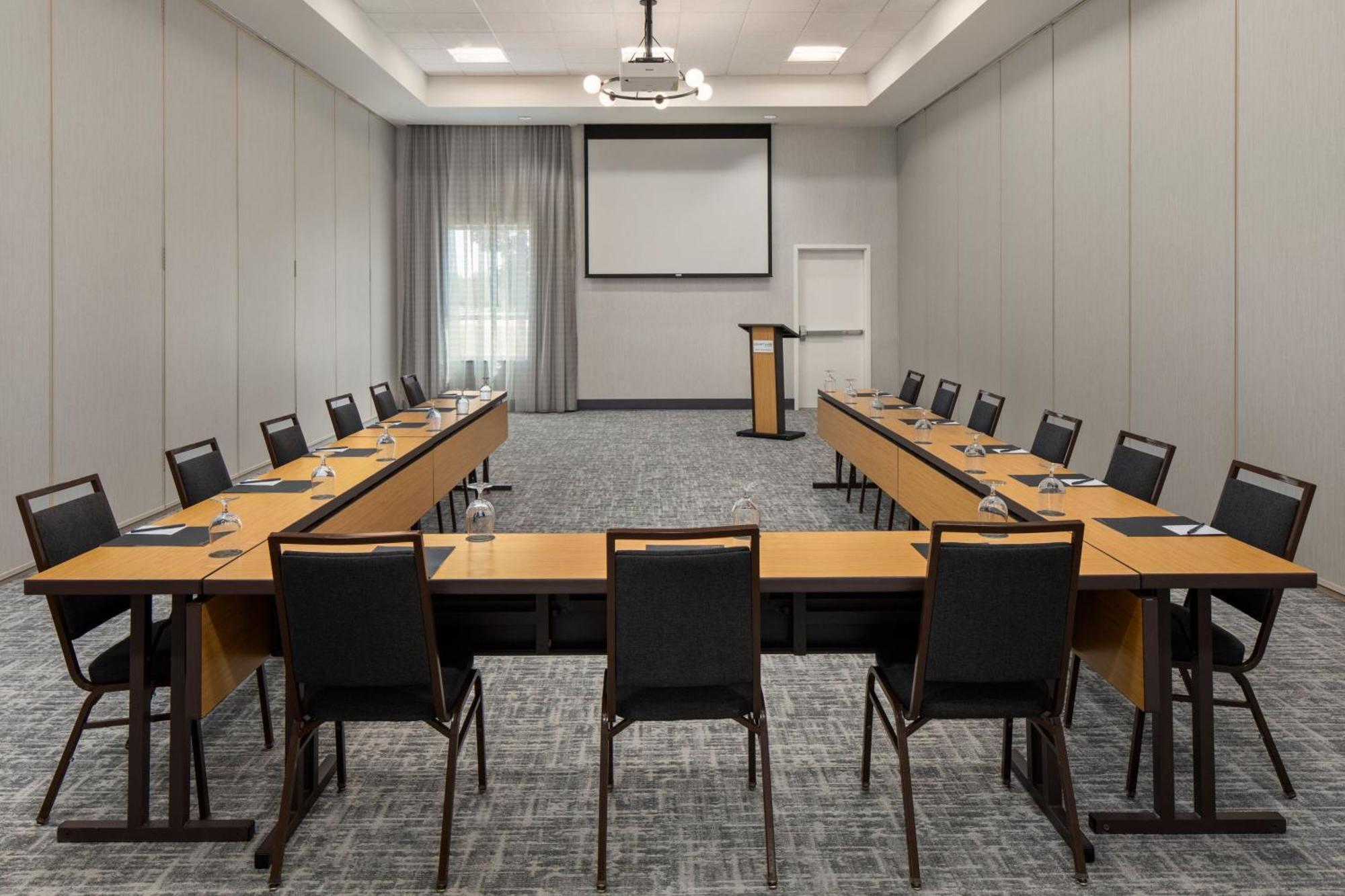 Courtyard Mankato Hotel & Event Center Εξωτερικό φωτογραφία