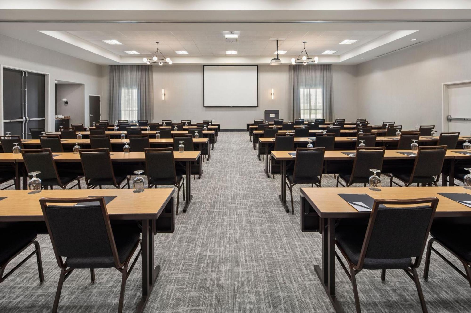 Courtyard Mankato Hotel & Event Center Εξωτερικό φωτογραφία