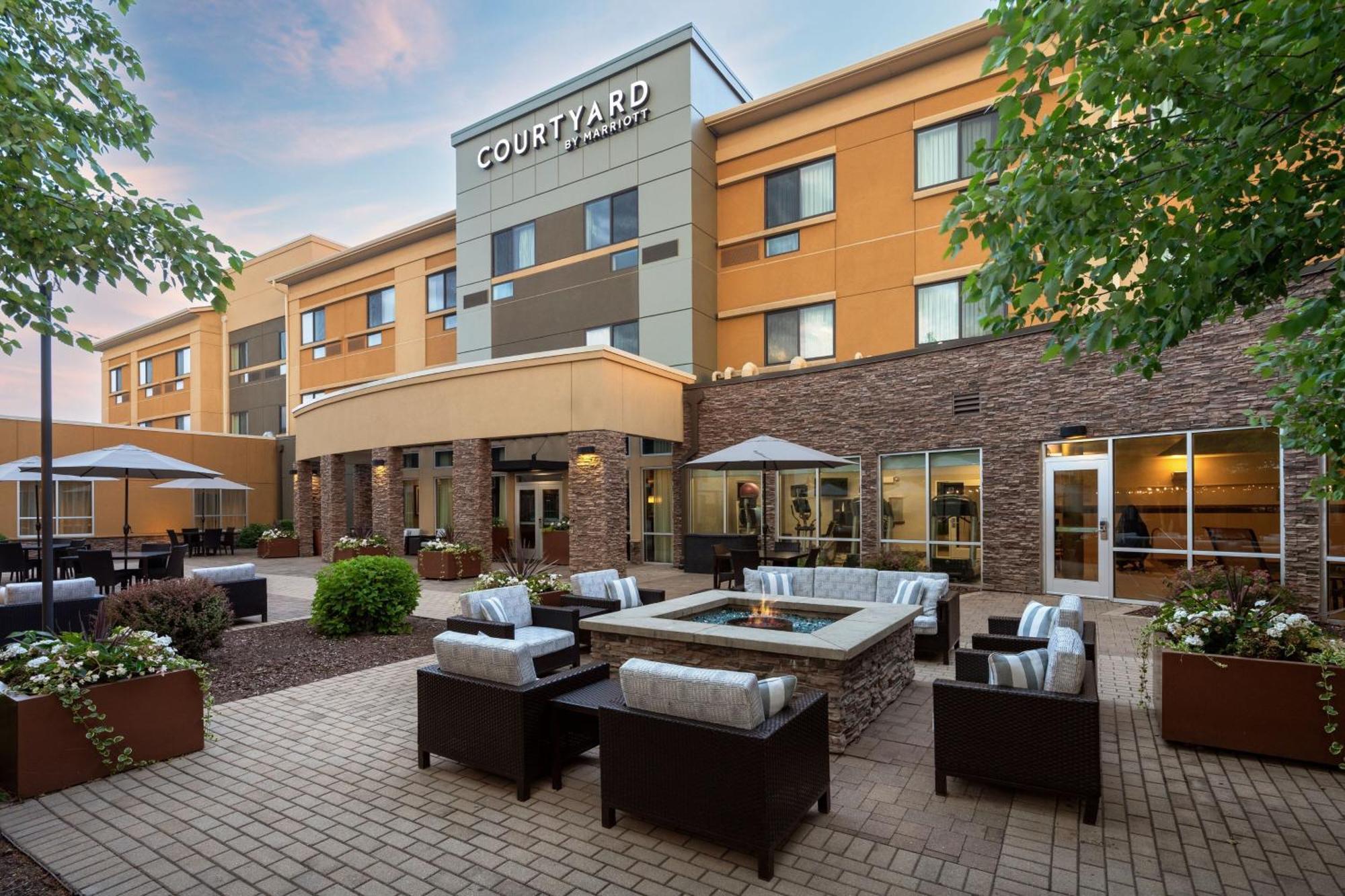 Courtyard Mankato Hotel & Event Center Εξωτερικό φωτογραφία